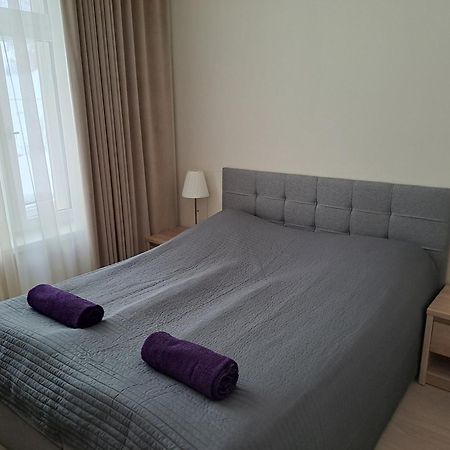 Emajoe Keeltekool Apartment Tartu Eksteriør bilde