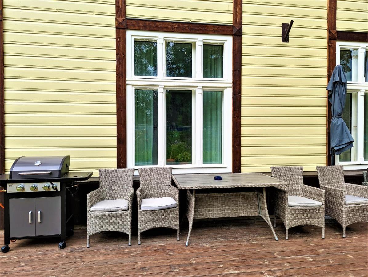 Emajoe Keeltekool Apartment Tartu Eksteriør bilde