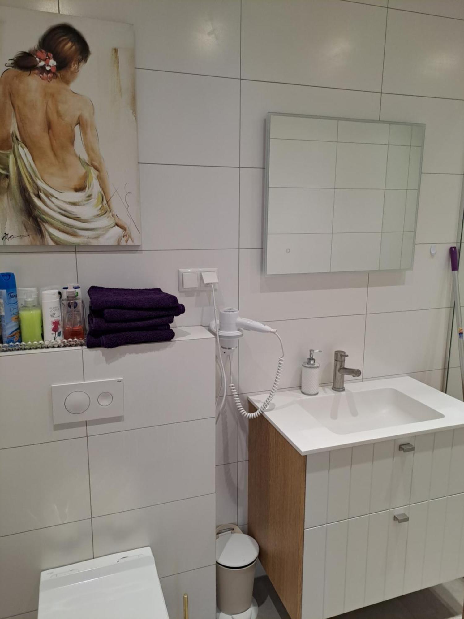 Emajoe Keeltekool Apartment Tartu Eksteriør bilde